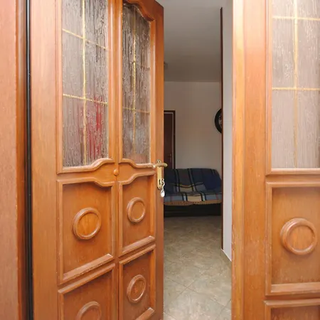 Ivanka Apartment *